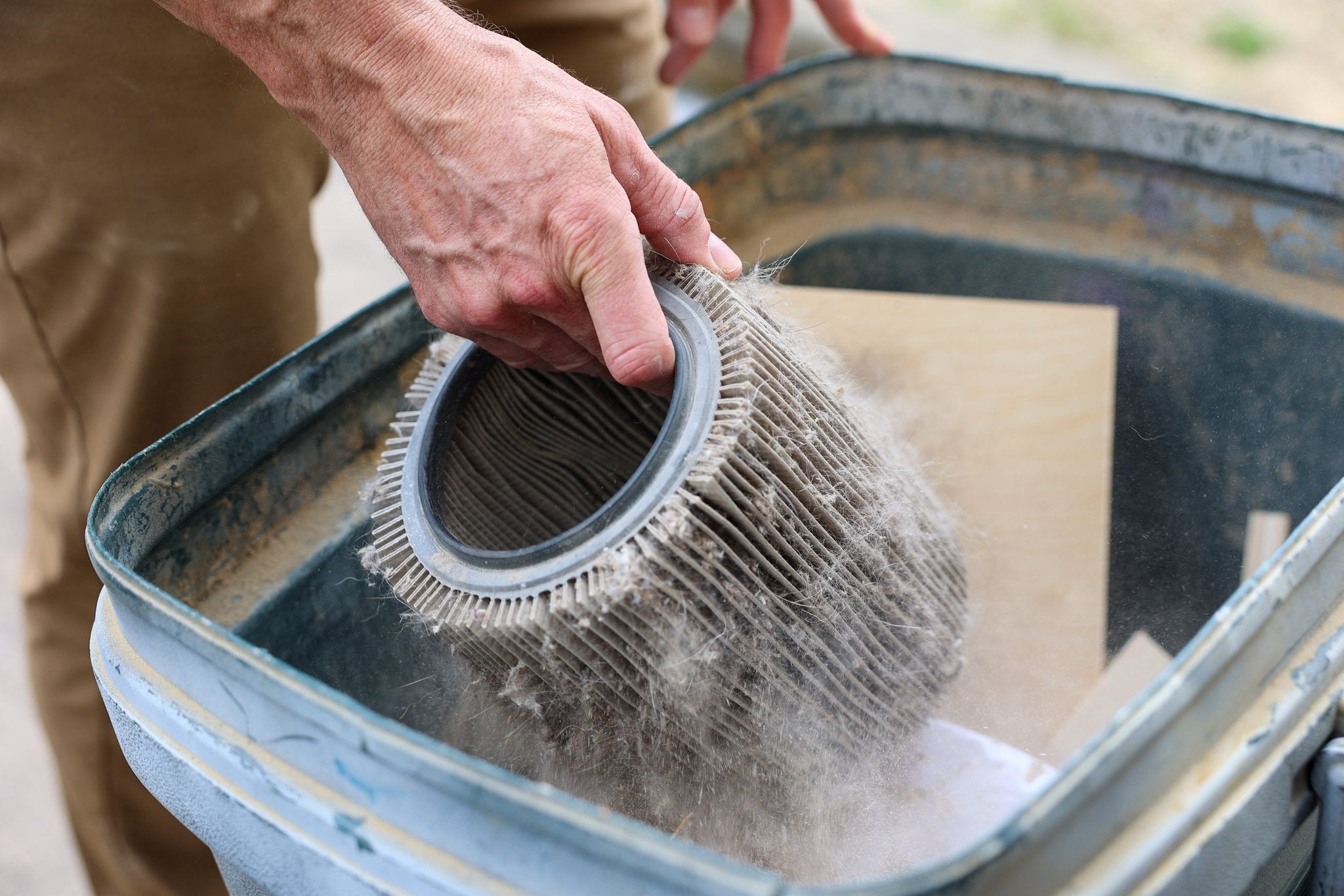 The M5 Dust Cyclone Collection reduces the need to fuss with dirty, full filters. It captures dust in the dump bin keeping your wet dry shop vac running in tip top shape.
