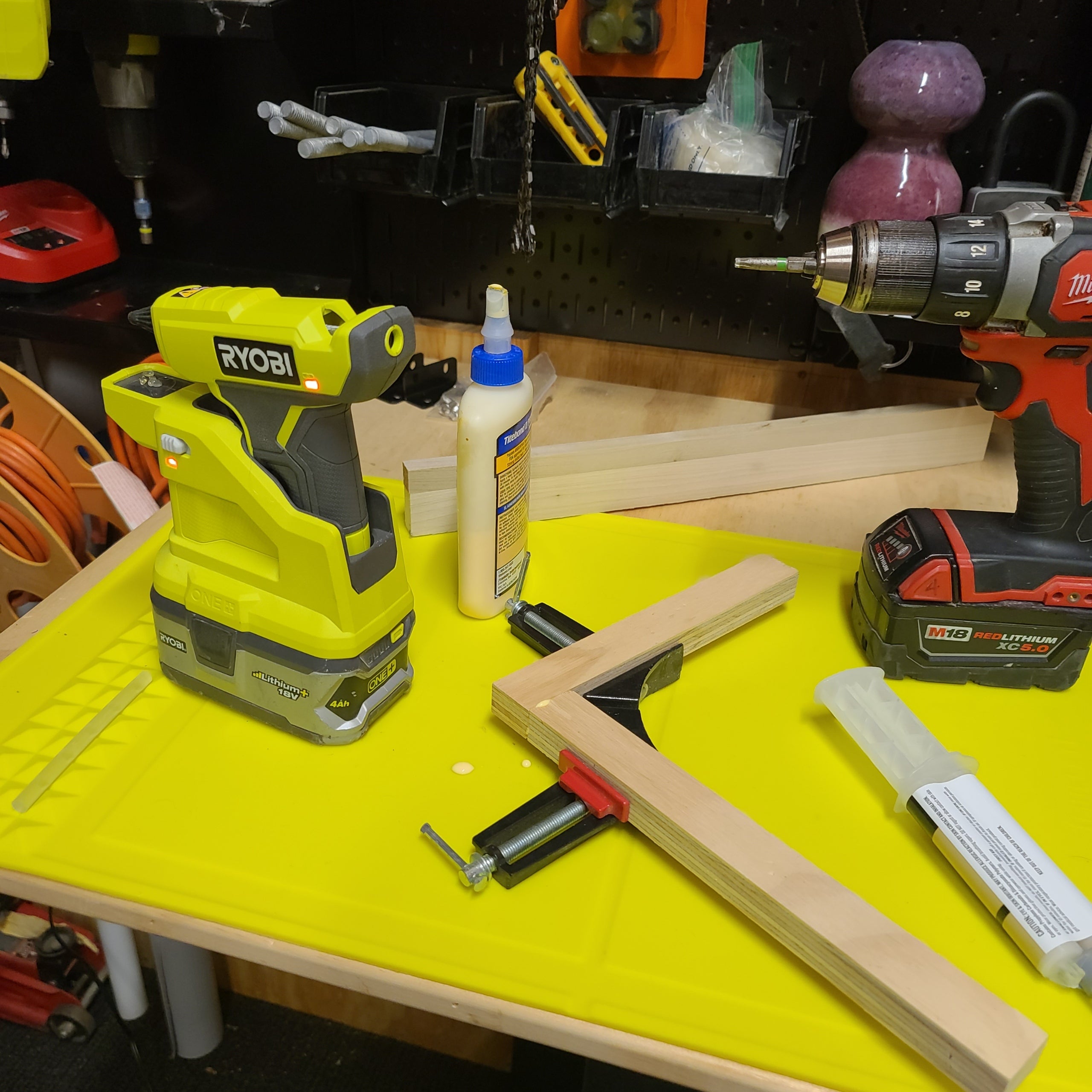 Silicon Project Mat - Woodworking - Hi-Vis Yellow - Mullet Tools