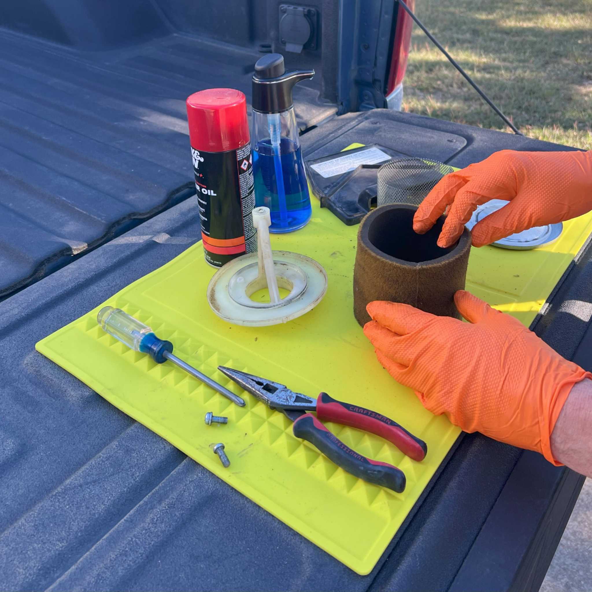 Silicon Project Mat - Truck Bed - Hi-Vis Yellow - Mullet Tools
